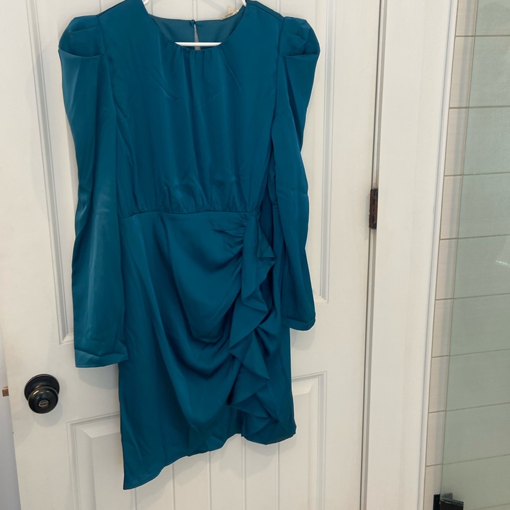Women’s dress